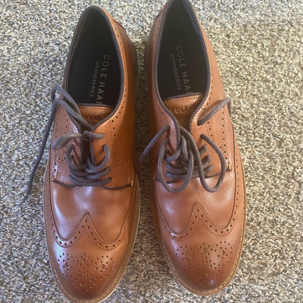 Men’s Cole Haan grand series 360 British Tan color size 9 1/2